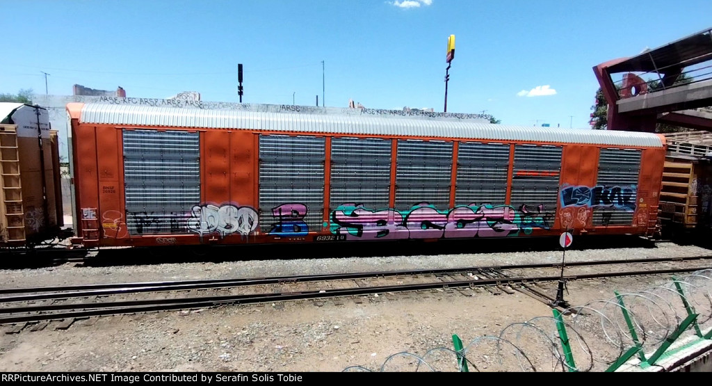 BNSF 26926 TTGX 693210